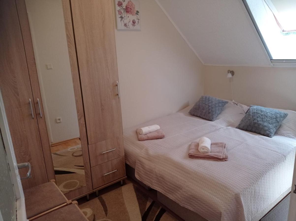 Sommer Ferienhaus Balatonszarszo Esterno foto